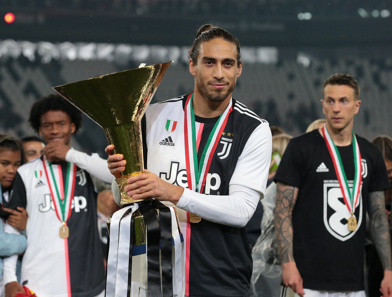 本轮0-4云南玉昆，东体：夺冠？山东泰山还有很长的距离要走