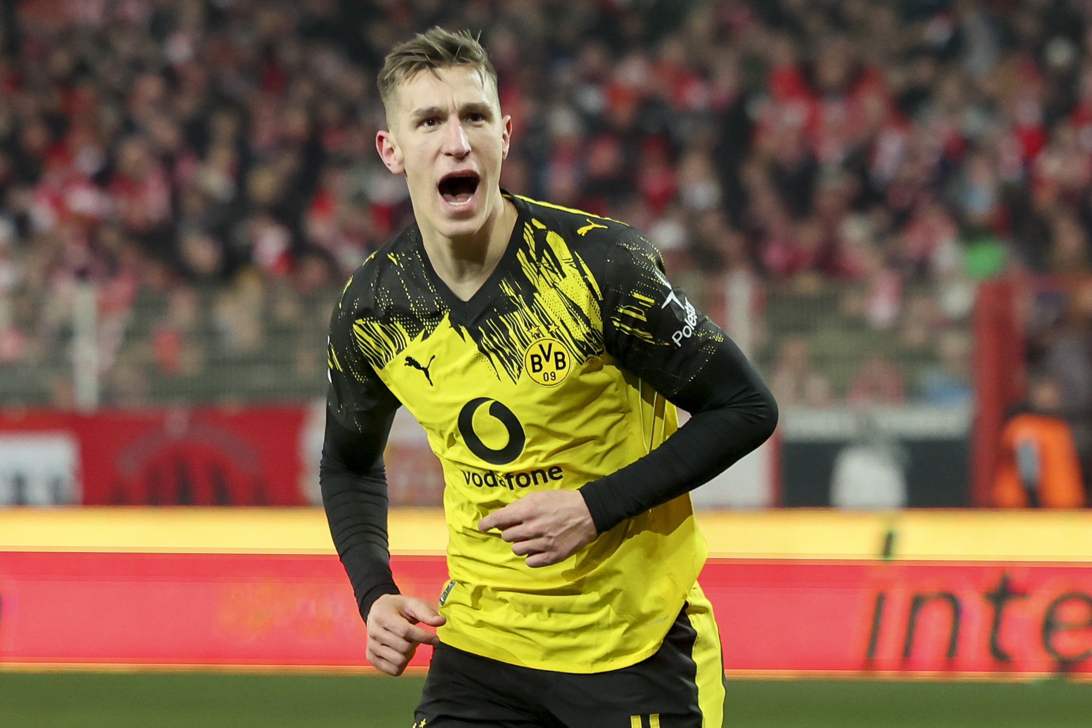 卢：知道开拓者正紧追不舍 我们要力争升到西部第七&每场都很重要